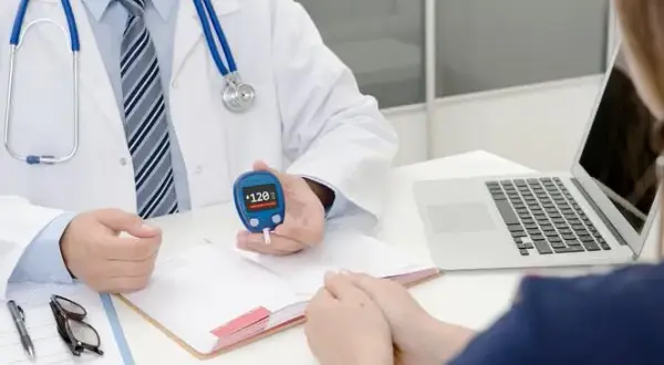 Diabetolog – kim jest, czym się zajmuje i kiedy warto go odwiedzić?